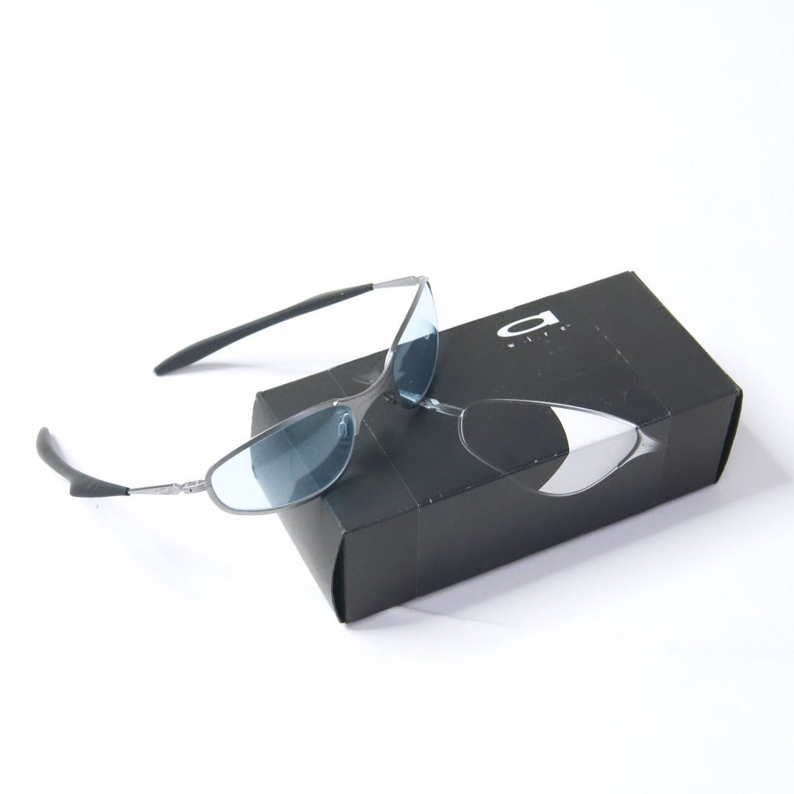 1998 Oakley a-wire