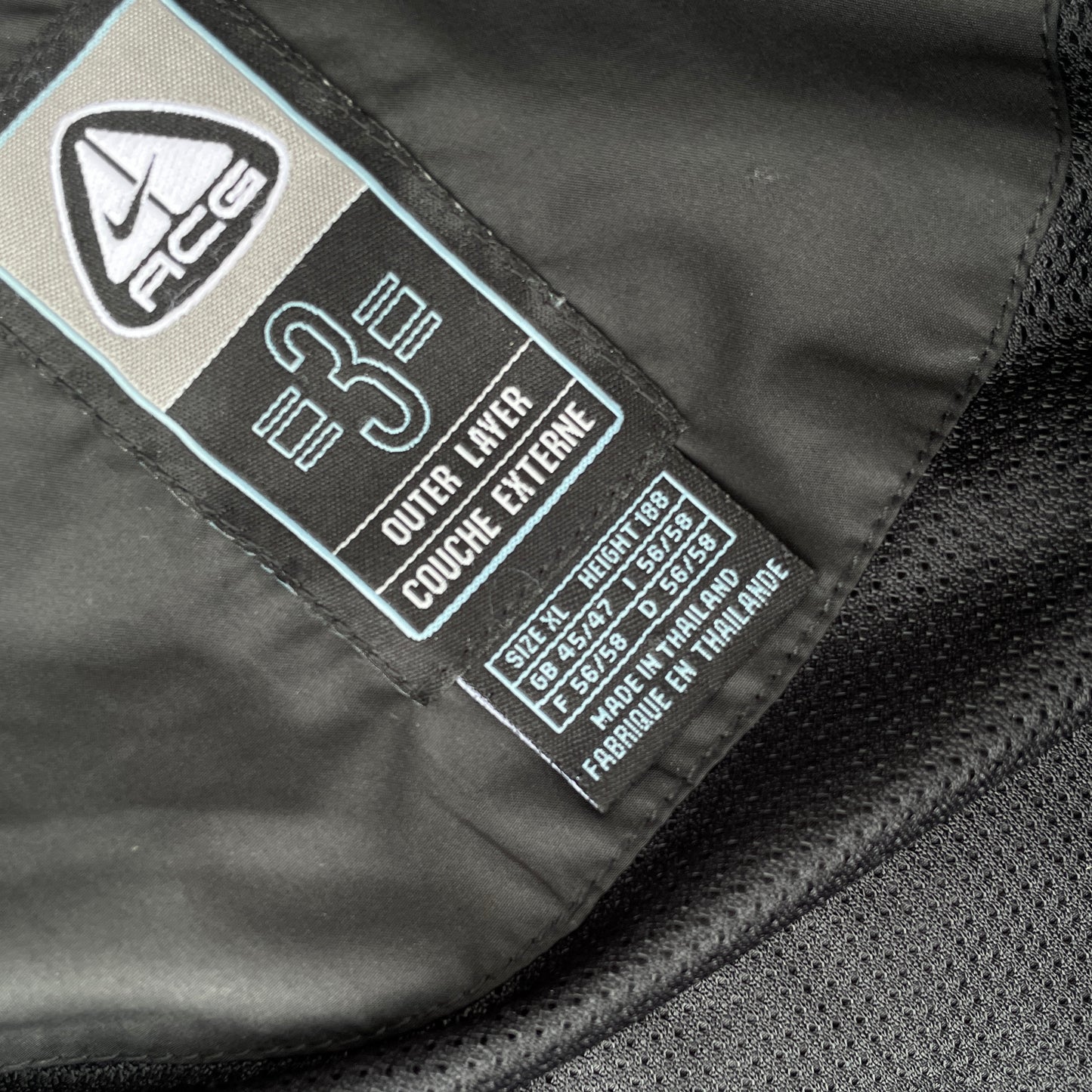 Nike ACG 2 in 1 trackjacket