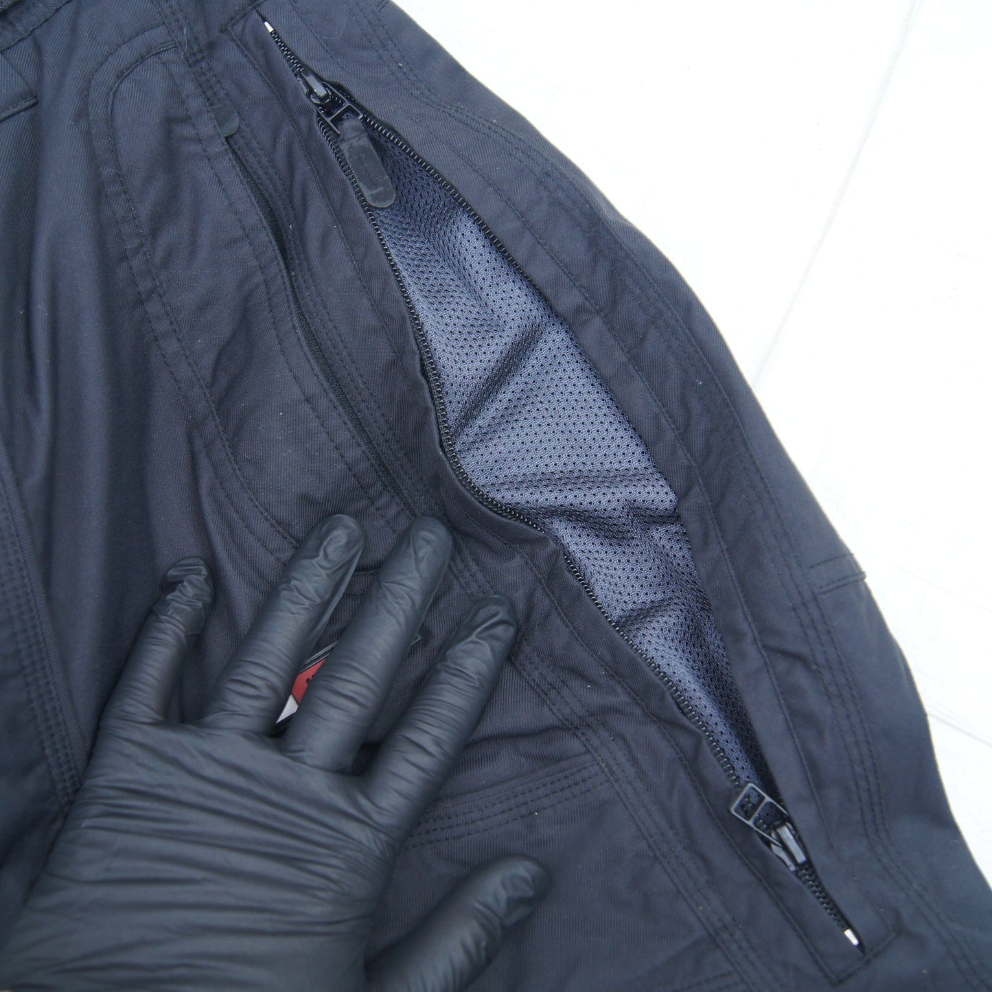 2000s Oakley Ski-/Snowboard Pants [M/L]