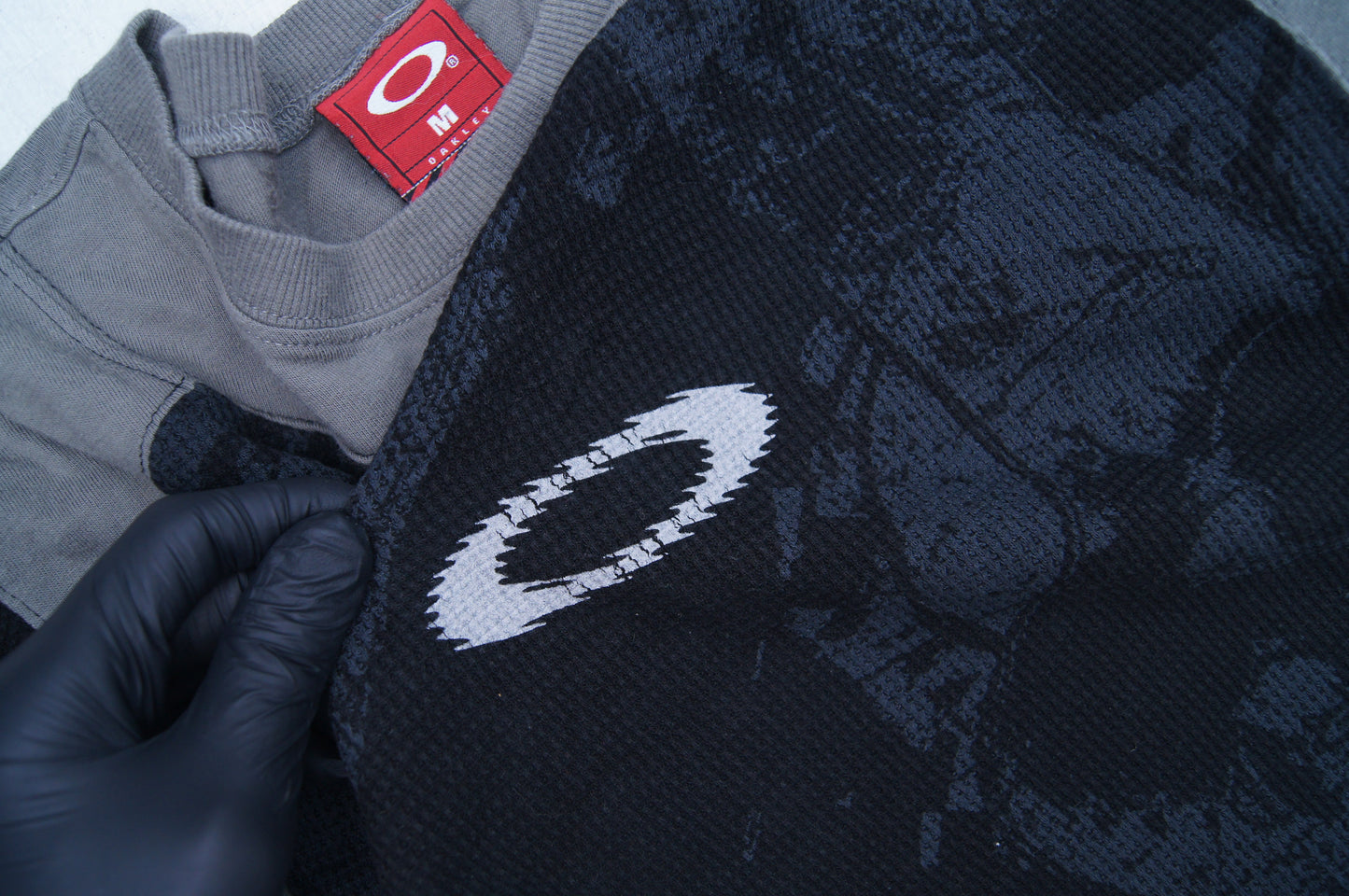 2000s Oakley Waffled Longsleeve [M]