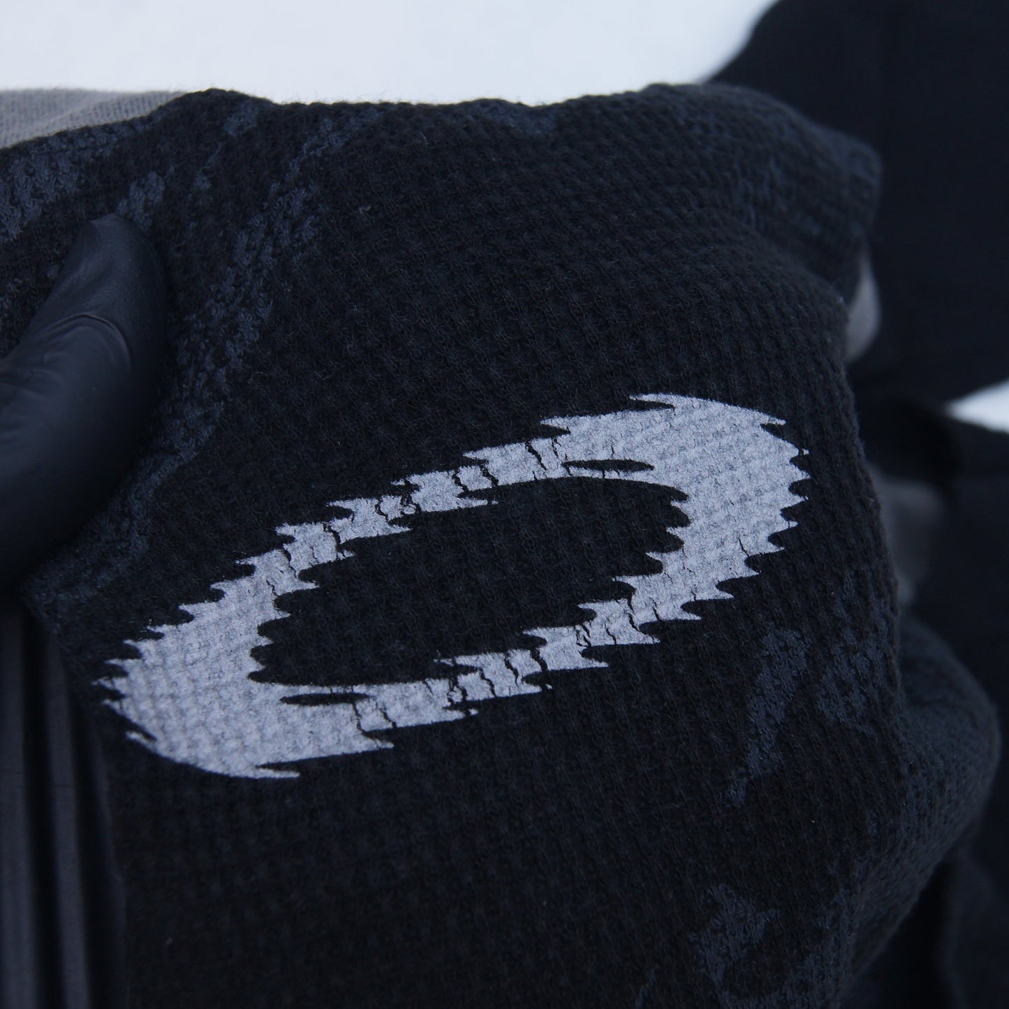 2000s Oakley Waffled Longsleeve [M]