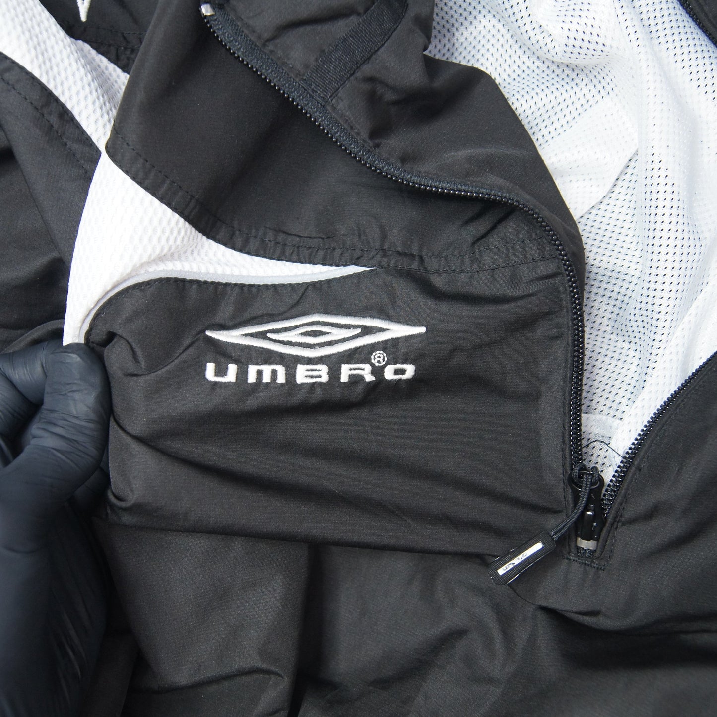 2000s Vintage Umbro Halfzip [M/L]