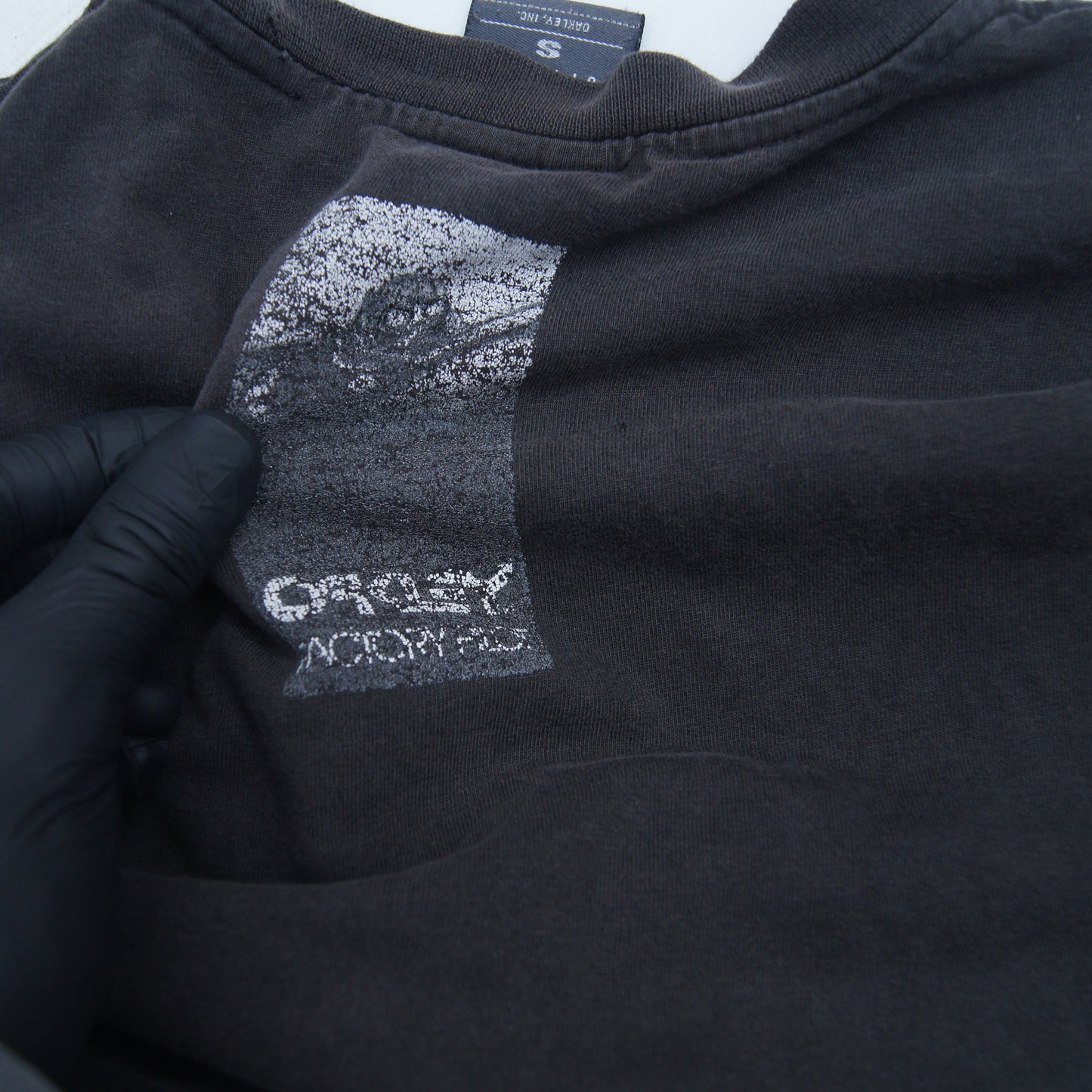 Early 2000s Oakley Software 8-Ball T-Shirt [S]