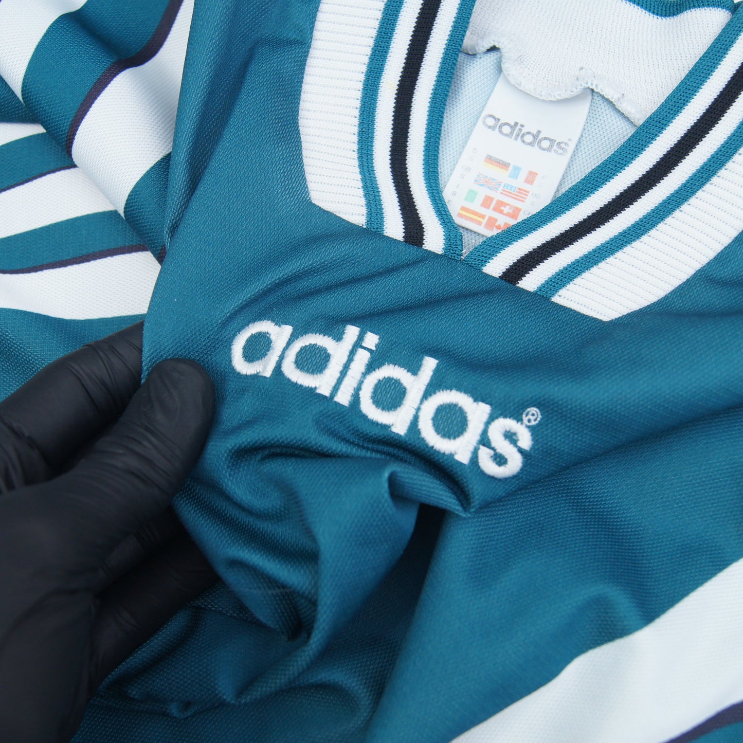 90's adidas jersey [S fits S/M]