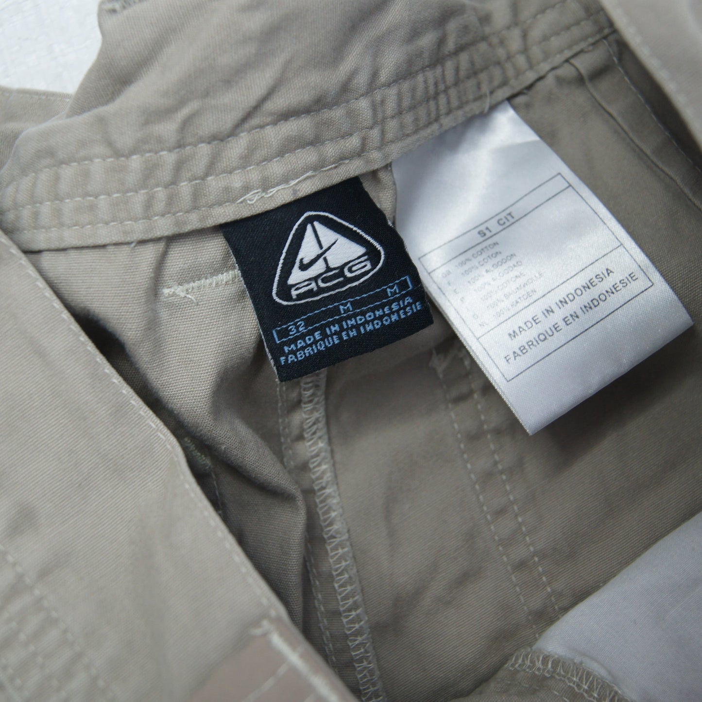 2000s Nike ACG Workwear Shorts [M]