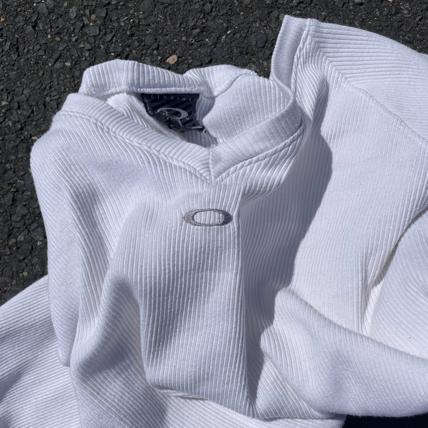 2000s Oakley Longsleeve [M]