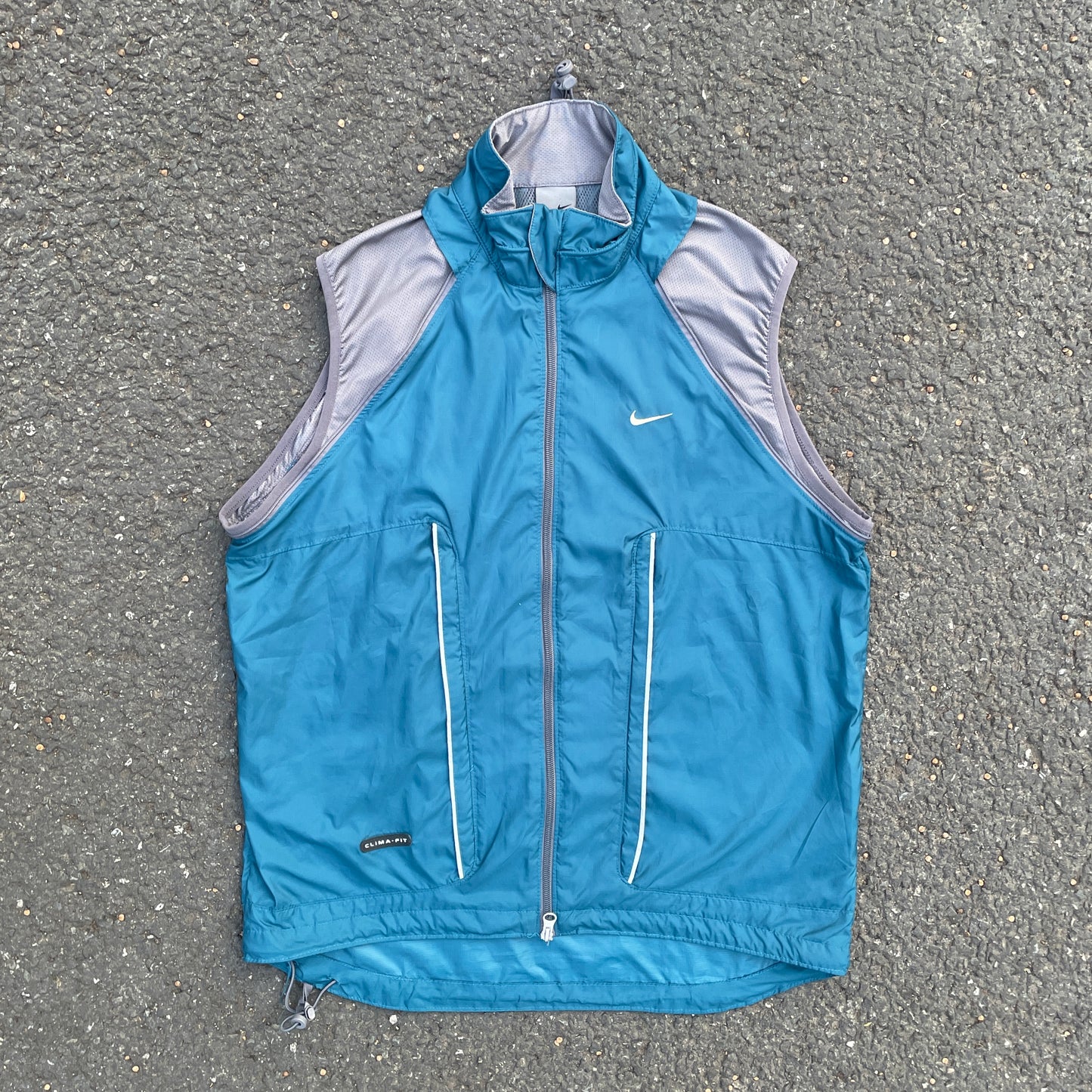 Nike Clima-Fit Jacket with removable sleeves [M]